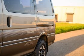 1995 TOYOTA HIACE VAN 1KZ-TE SUPER CUSTOM LIMITED