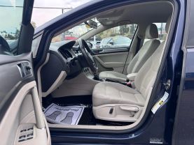 2017 VOLKSWAGEN GOLF SPORTWAGEN