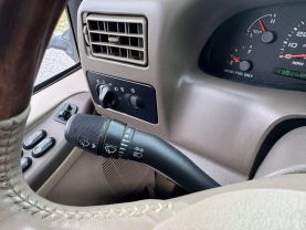 2003 FORD F250 SUPER DUTY CREW CAB PICKUP V8, TURBO DIESEL, 6.0L LARIAT PICKUP 4D 6 3/4 FT