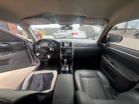 2005 CHRYSLER 300 SEDAN V6, HO, 3.5 LITER TOURING SEDAN 4D