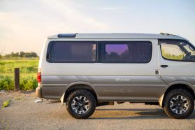 1995 TOYOTA HIACE VAN 1KZ-TE SUPER CUSTOM LIMITED