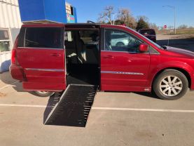 2015 CHRYSLER TOWN & COUNTRY VAN V6, 3.6 LITER TOURING MINIVAN 4D