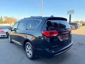 2017 CHRYSLER PACIFICA VAN V6, 3.6 LITER TOURING-L PLUS MINIVAN 4D