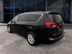 2020 Chrysler Voyager Lxi Minivan 4d - Image 3