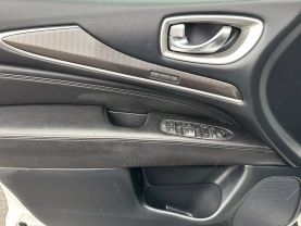 2019 Infiniti Qx60 Luxe (2019.5) Sport Utility 4d - Image 17