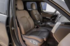 2013 Porsche Cayenne - Image 34