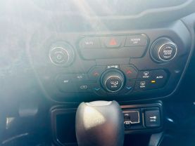 2020 JEEP RENEGADE SUV 4-CYL, ZERO EVAP M-AIR, 2.4 LITER ALTITUDE SPORT UTILITY 4D