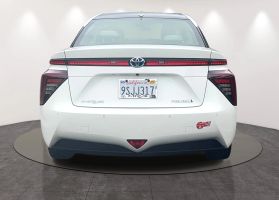 2017 TOYOTA MIRAI HATCHBACK H-CELL W/ELECTRIC MOTOR SEDAN 4D