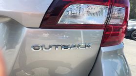 2018 Subaru Outback - Image 11