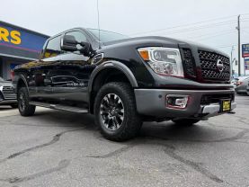 2017 NISSAN TITAN XD CREW CAB PICKUP V8, TURBO DIESEL, 5.0L PRO-4X PICKUP 4D 6 1/2 FT