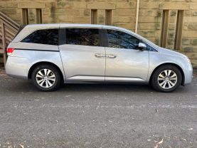 2017 HONDA ODYSSEY VAN V6, I-VTEC, 3.5 LITER EX-L W/NAVIGATION MINIVAN 4D