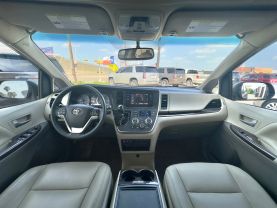 2017 TOYOTA SIENNA PASSENGER V6, 3.5 LITER XLE PREMIUM MINIVAN 4D