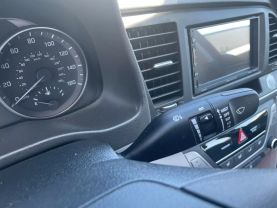 2017 Hyundai Elantra - Image 19