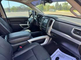 2019 NISSAN TITAN XD CREW CAB PICKUP V8, TURBO DIESEL, 5.0 LITER PRO-4X PICKUP 4D 6 1/2 FT