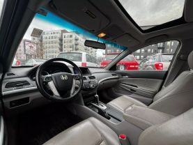 2010 Honda Accord - Image 11