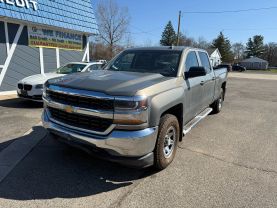 2017 Chevrolet Silverado 1500 Crew Cab - Image 2