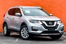 2017 NISSAN ROGUE SUV - AUTOMATIC - Gentle Carmen Auto