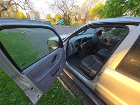 2002 FORD ESCAPE SUV 4-CYL, 2.0 LITER XLS SPORT UTILITY 4D