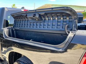2019 RAM 1500 CREW CAB PICKUP V8, HEMI, 5.7 LITER BIG HORN PICKUP 4D 5 1/2 FT