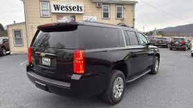 2019 Chevrolet Suburban Lt Sport Utility 4d - Image 4