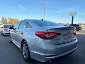 2016 HYUNDAI SONATA SEDAN 4-CYL, PZEV, 2.4 LITER SPORT SEDAN 4D