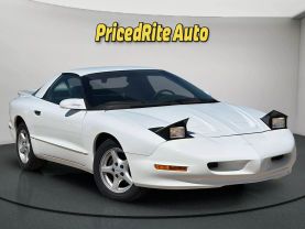 1995 PONTIAC FIREBIRD HATCHBACK V8, 5.7 LITER FORMULA HATCHBACK 2D