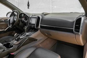 2013 Porsche Cayenne - Image 14