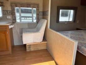 2006 GULF STREAM 24BHL RV - CONQUEST LITE at T&T Repairables - used car dealership in Spencer, Indiana.