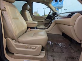 2011 CADILLAC ESCALADE SUV V8, HYBRID, 6.0 LITER HYBRID SPORT UTILITY 4D