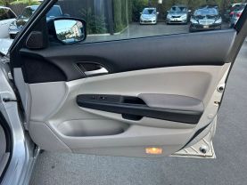 2011 HONDA ACCORD SEDAN 4-CYL, VTEC, 2.4 LITER LX-P SEDAN 4D