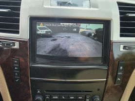 2011 CADILLAC ESCALADE SUV V8, HYBRID, 6.0 LITER HYBRID SPORT UTILITY 4D