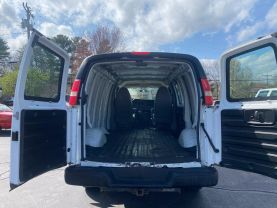 2012 GMC SAVANA 2500 CARGO CARGO V8, FLEX FUEL, 4.8 LITER VAN 3D