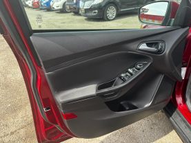 2015 FORD FOCUS SEDAN 4-CYL, FLEX FUEL, 2.0L SE SEDAN 4D