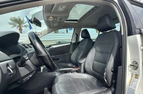 2011 VOLKSWAGEN JETTA SEDAN 5-CYL, PZEV, 2.5 LITER SEL SEDAN 4D