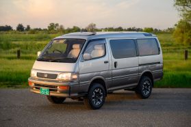 1995 TOYOTA HIACE VAN 1KZ-TE SUPER CUSTOM LIMITED