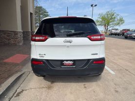 2015 JEEP CHEROKEE SUV 4-CYL, PZEV, 2.4 LITER LATITUDE SPORT UTILITY 4D