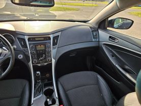 2011 HYUNDAI SONATA
