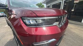 2022 Jeep Grand Cherokee - Image 16
