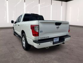 2017 NISSAN TITAN CREW CAB PICKUP V8, 5.6 LITER S PICKUP 4D 5 1/2 FT