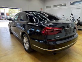 2017 VOLKSWAGEN PASSAT