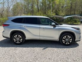 2023 TOYOTA HIGHLANDER SUV 4-CYL, TURBO, 2.4 LITER XLE SPORT UTILITY 4D at T&T Repairables - used car dealership in Spencer, Indiana.
