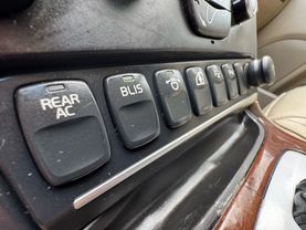 2013 VOLVO XC90 SUV 6-CYL, 3.2 LITER 3.2 PLATINUM SPORT UTILITY 4D