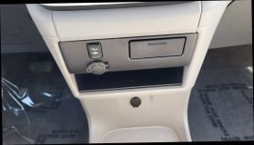 2015 Toyota Sienna Le Minivan 4d - Image 16