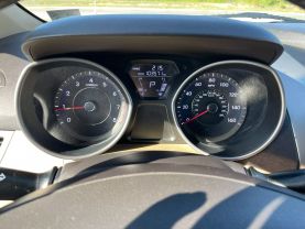 2013 Hyundai Elantra - Image 28