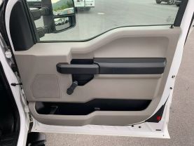 2017 FORD F250 SUPER DUTY SUPER CAB 8FT KNAPHEIDE SERVICE BED TRUCK SERVICE/UTILITY TRUCKS V8, FLEX FUEL, 6.2 LITER XL PICKUP 4D 6 3/4 FT - Eddies Auto Sales