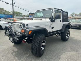 Used 1998 JEEP WRANGLER SUV 6-CYL, 4.0 LITER SPORT UTILITY 2D - LA Auto Star located in Virginia Beach, VA