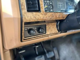 1986 FORD F250 PICKUP 6.9 V8 DIESEL XLT LARIAT REG CAB  PICK UP - The Auto Lot