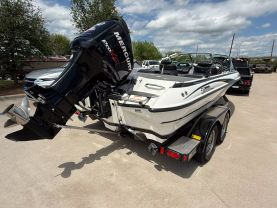 2012 TRITON 220 ESCAPE WATERCRAFT MERCURY -