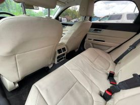 2017 Jaguar Xf - Image 25