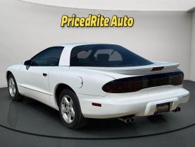 1995 PONTIAC FIREBIRD HATCHBACK V8, 5.7 LITER FORMULA HATCHBACK 2D
